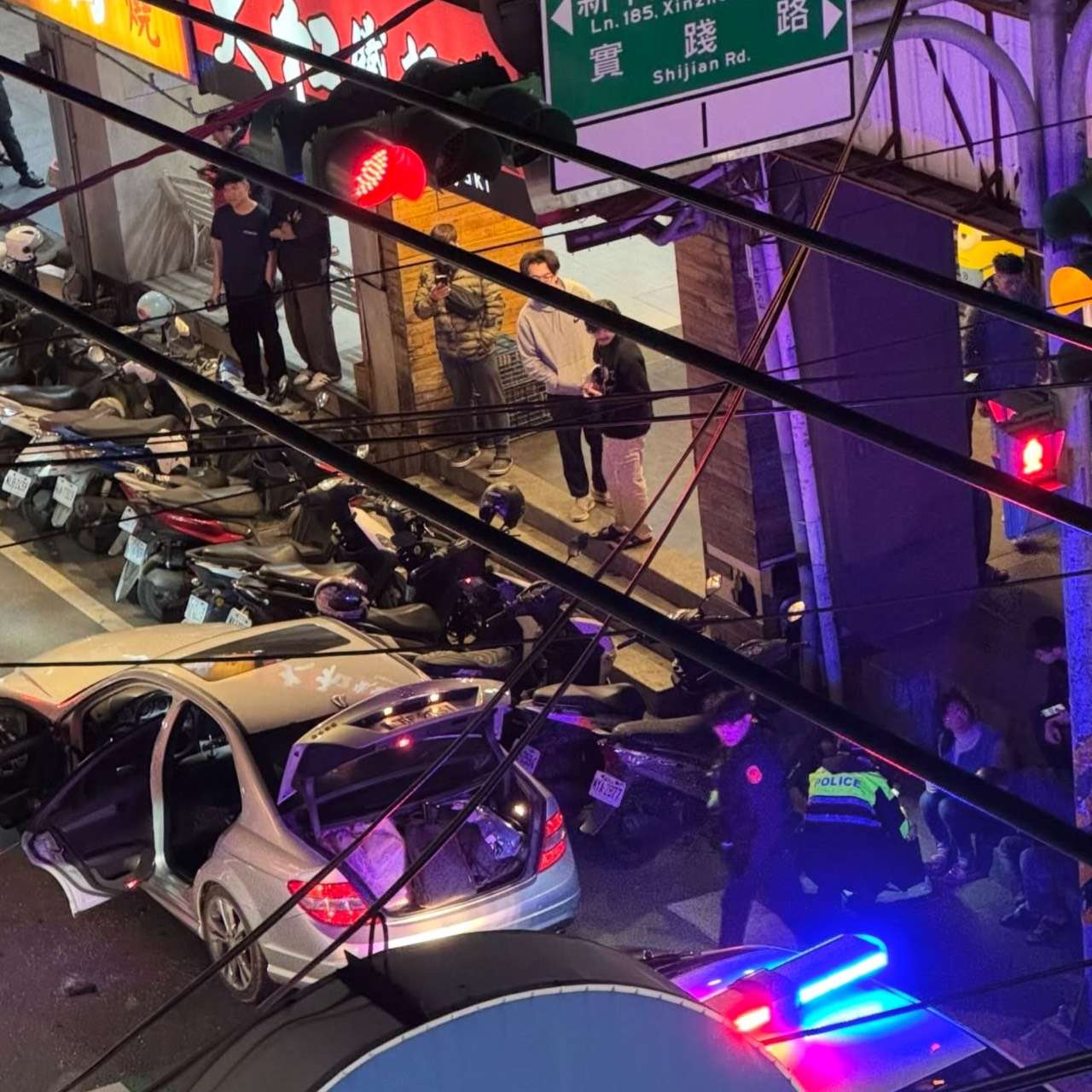 【有片】拒檢衝撞還藏毒!桃警破窗逮人起獲逾百克喪屍菸彈