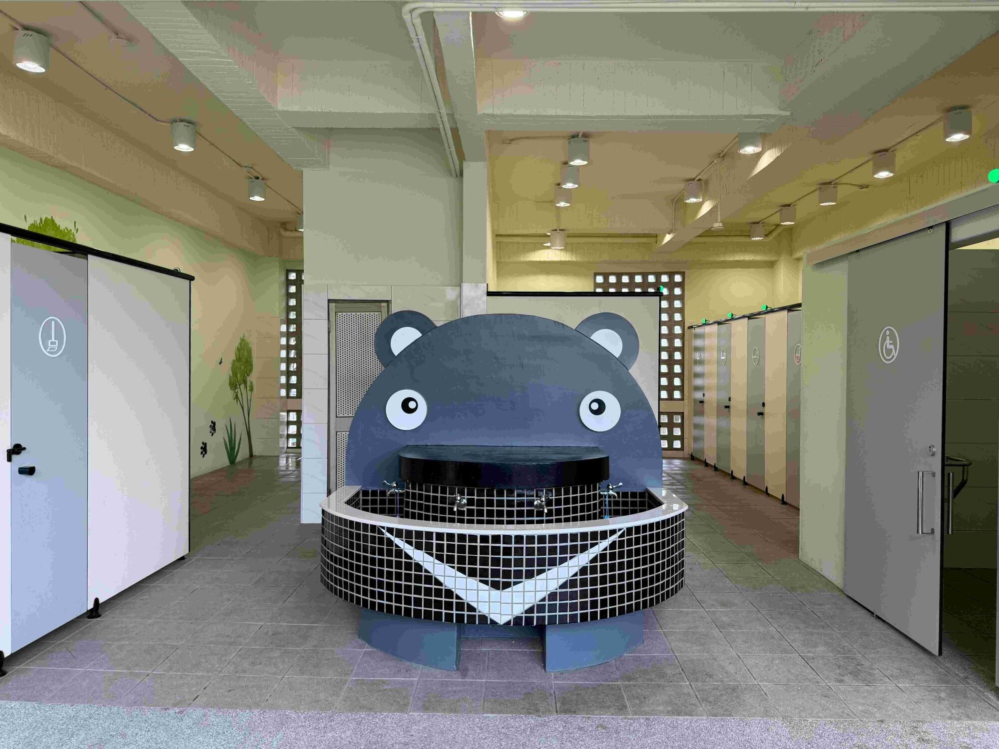 beb3a4b5 9787 40ae 8227 0293d92fdb2c rotated