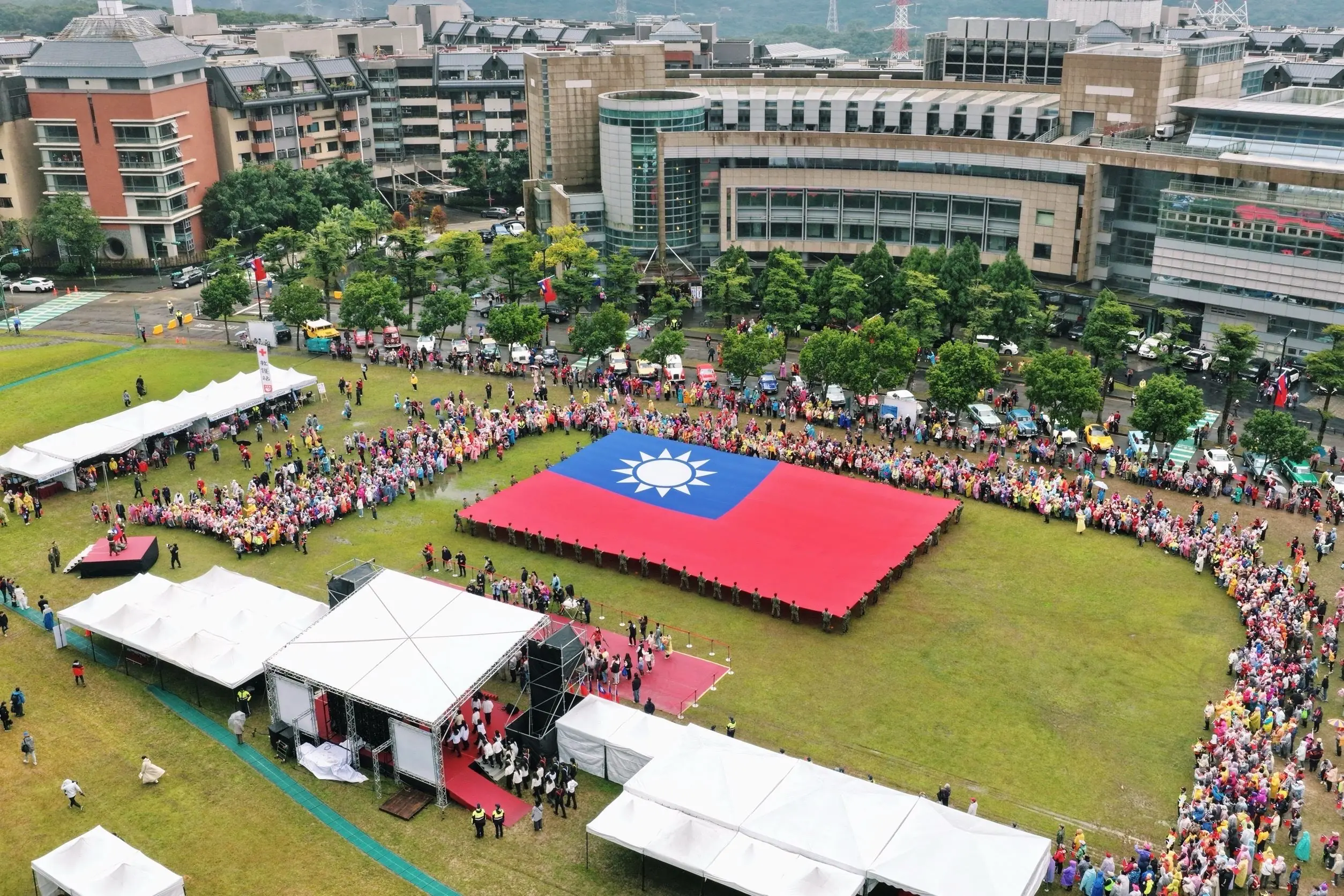 桃園市府元旦升旗典禮移師長庚養生村 張善政祝福市民健康長壽 cd014a37 e948 4b1e 9b44 9e5fc3b38a0e