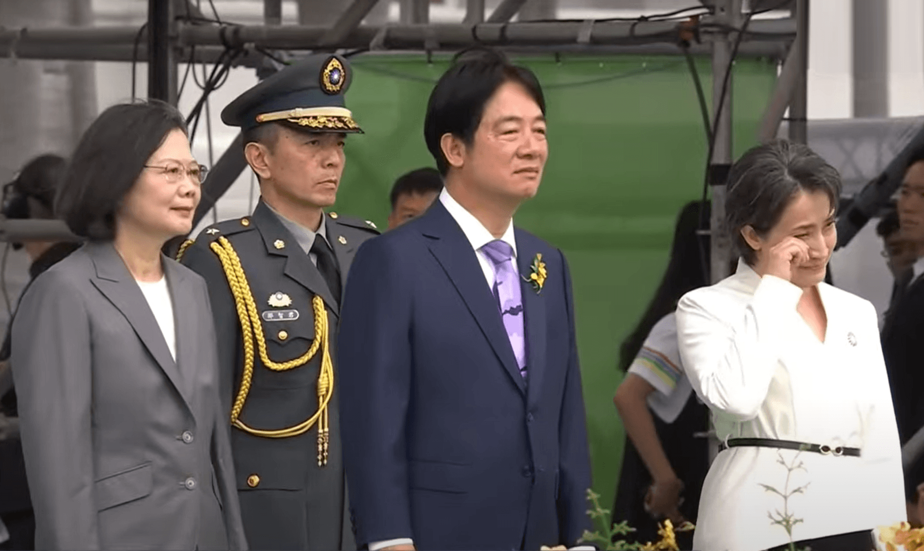 蕭美琴尬跳洗腦「撒嬌舞」 蔡英文神回「留友看」吸10萬人朝聖