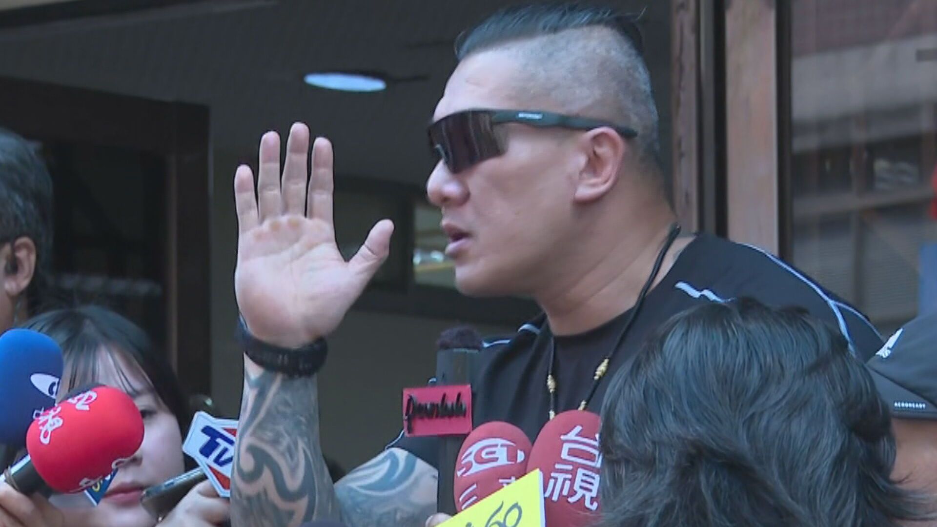 嗆「斬首賴清德」遭起訴! 國台辦聲援館長:綠色恐怖