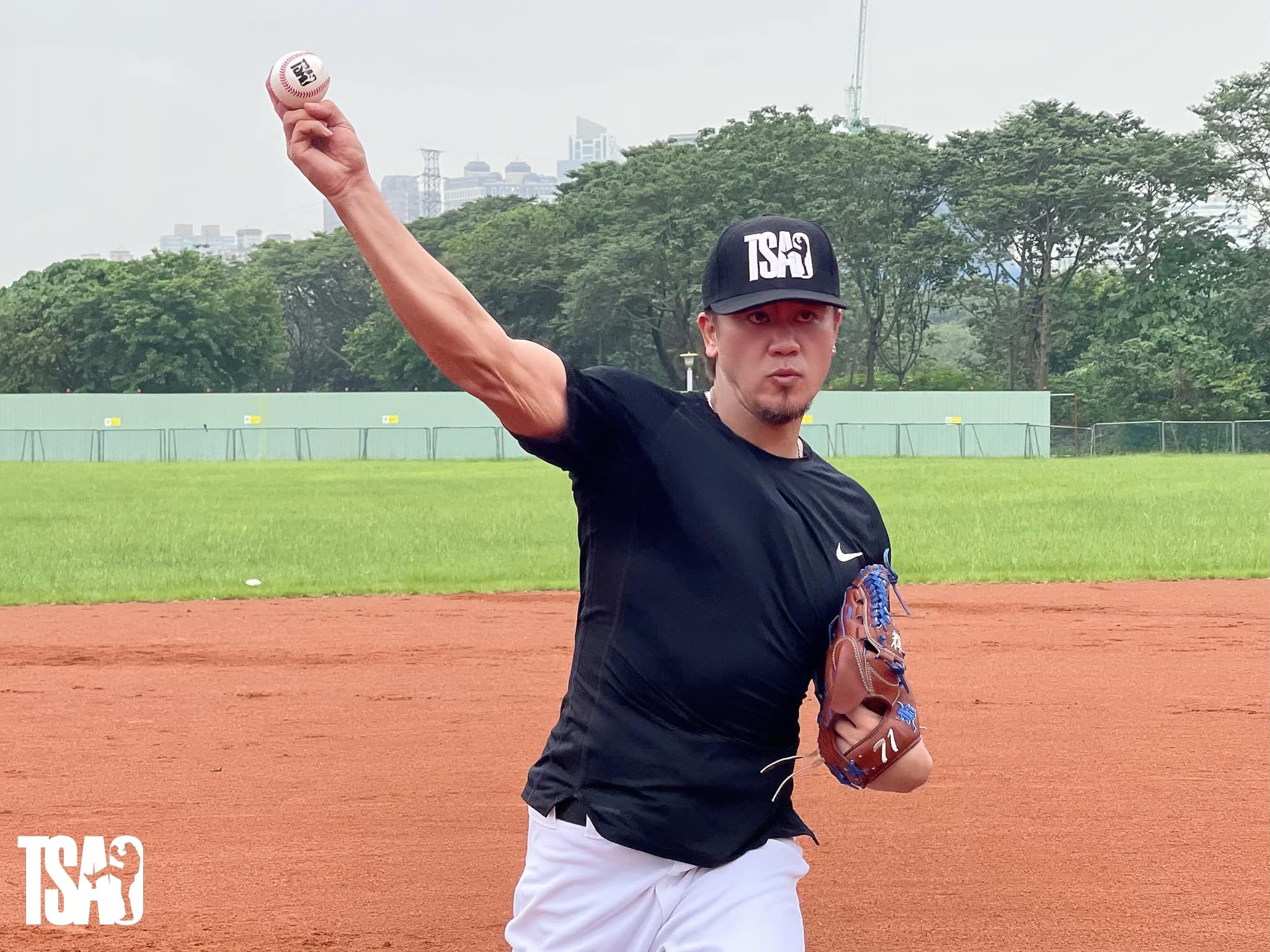 睽違8年重返球場!曹錦輝中國CPB首次先發突喊卡 球團曝原因