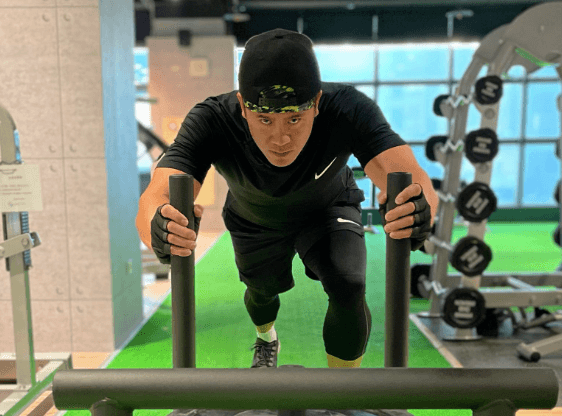 曹錦輝CPB首秀臨時喊卡 曬室內訓練照:為了100%狀態出賽