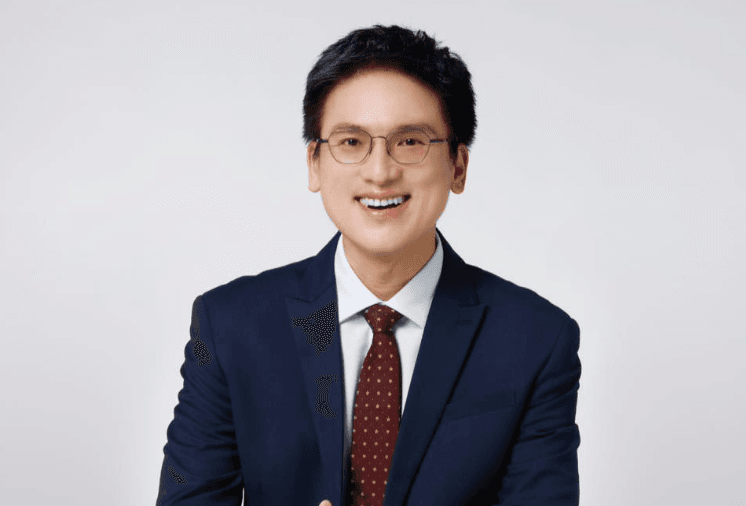 去年底赴日完婚!名嘴徐嶔煌投入綠營初選 首戰這區北市議員