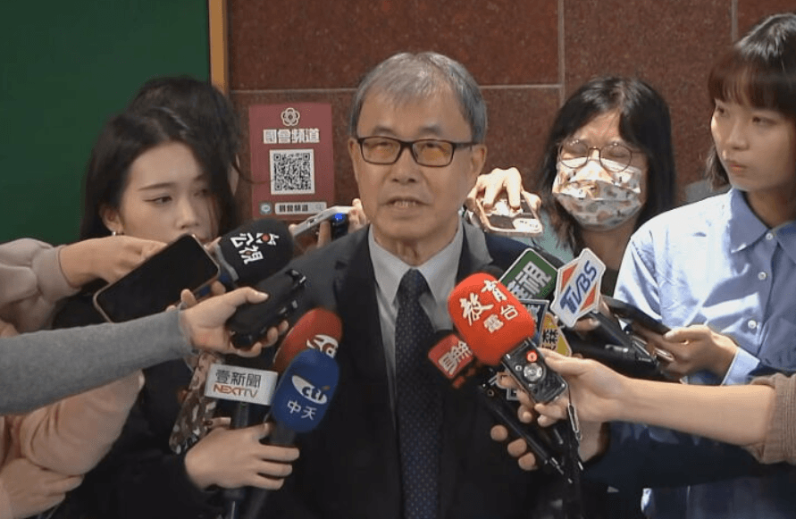 柯文哲轟蔣萬安營養午餐免費「騙選票」 教長:尊重地方自治