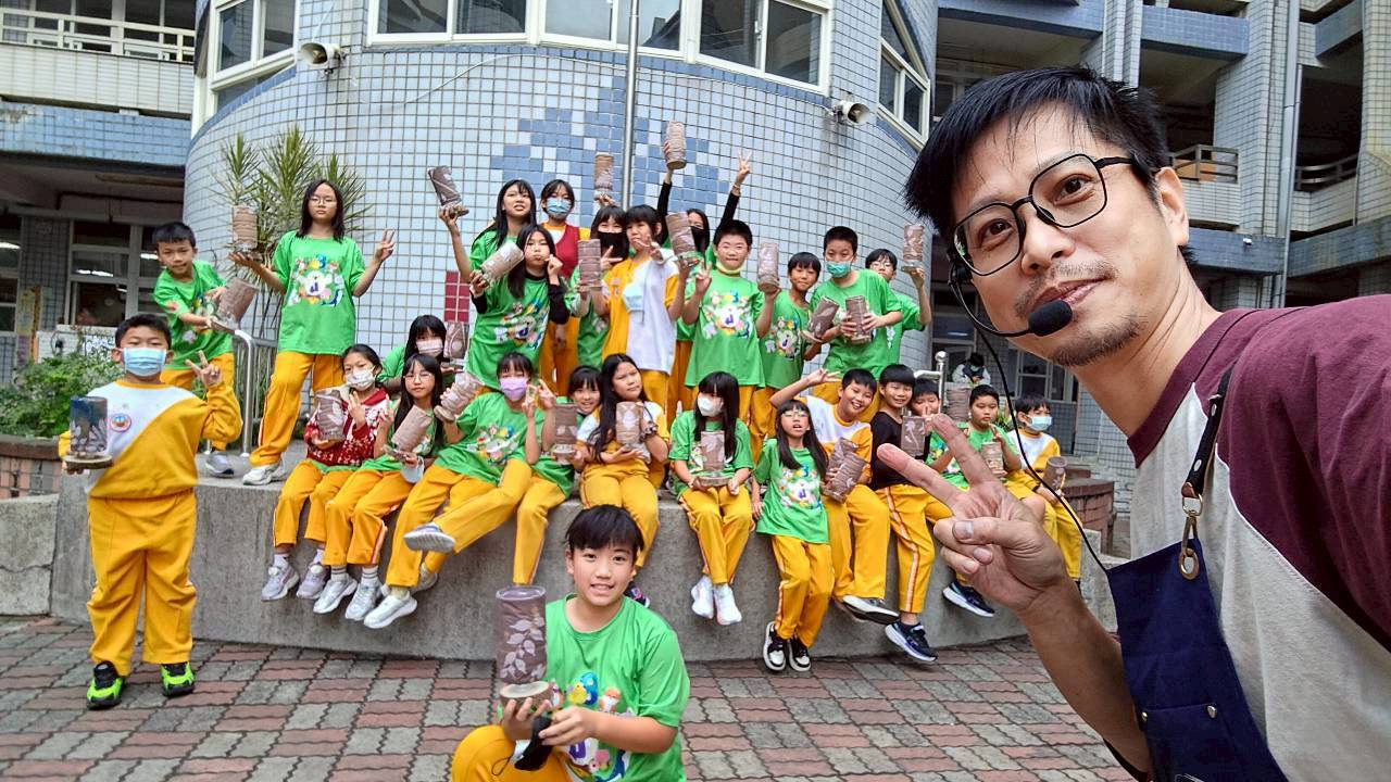 八德大忠國小跨校合作教案獲獎 為傳統茶產業注入文創活水 大忠國小03 0 0