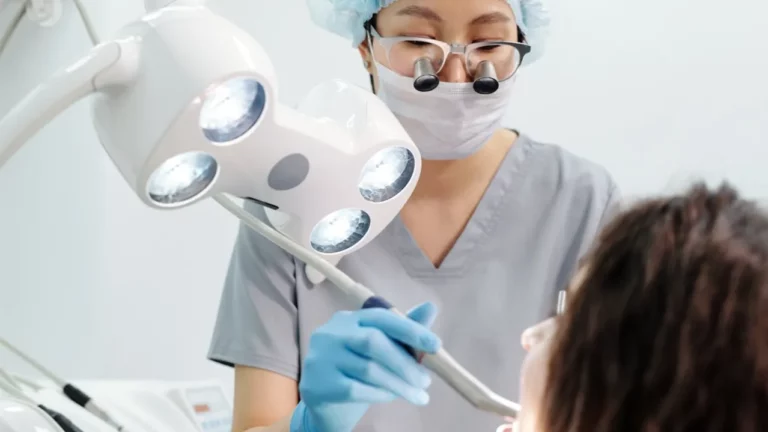 一日美齒不是夢！網友最怕十大做假牙困擾 用科技解決牙齒煩惱