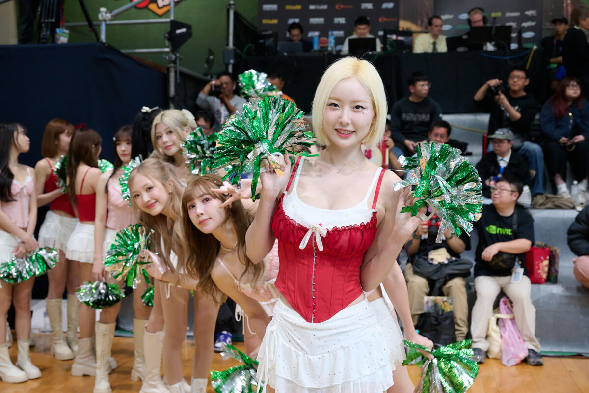 雲豹情人節主題週湧入滿場球迷 韓籍電豹女化身愛神應援助陣 111 1