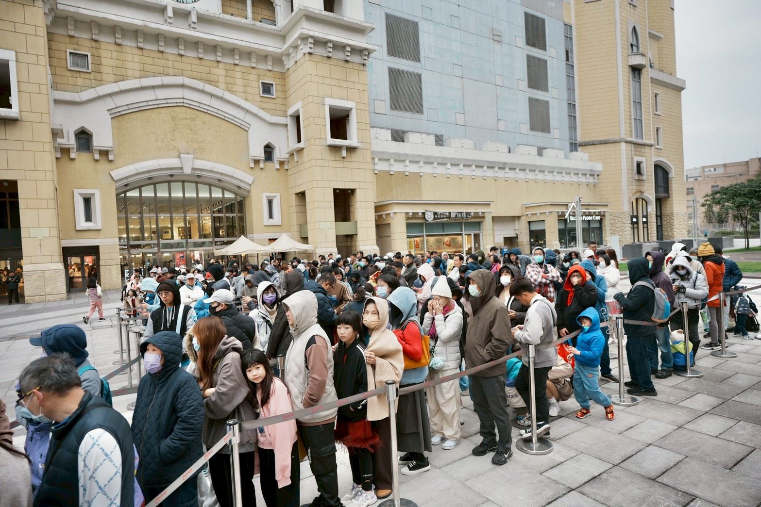 141b30f9 6893 4973 af14 0833e2349fe8