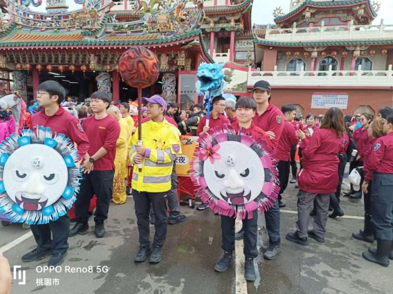 龍潭消防打造藍色守護神龍 響應迎古董接財神踩街盛事