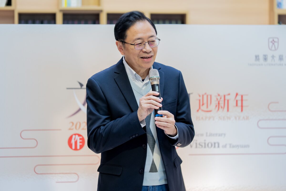 桃園文學館書牆太美!張善政親迎作家捐贈:打造世代傳承文化場域 20260201142056058