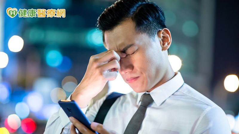 頭痛到性情改變應當心!醫:恐是顱底腫瘤警訊