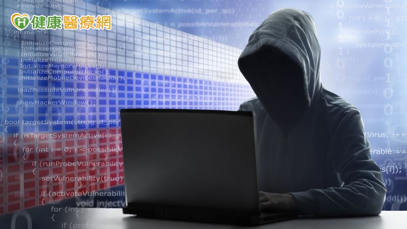 你也曾跟著罵?揭開「暴民心態」如何讓理性瞬間消失