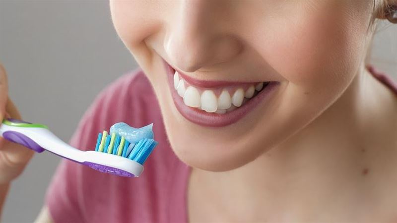 先刷牙or吃早餐?醫揭密 2食物=毀牙魔王