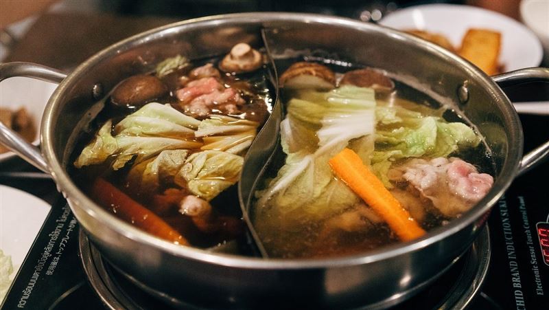 吃火鍋也能抗發炎?專家推薦天然沾醬組合 蔥薑蒜都上榜