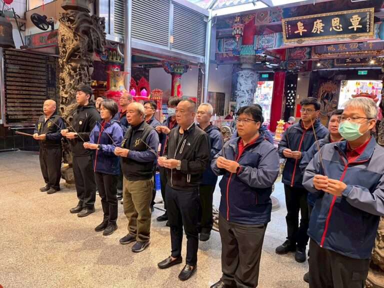 桃消第四大隊年節前加強演練 龍潭龍元宮祈福保平安