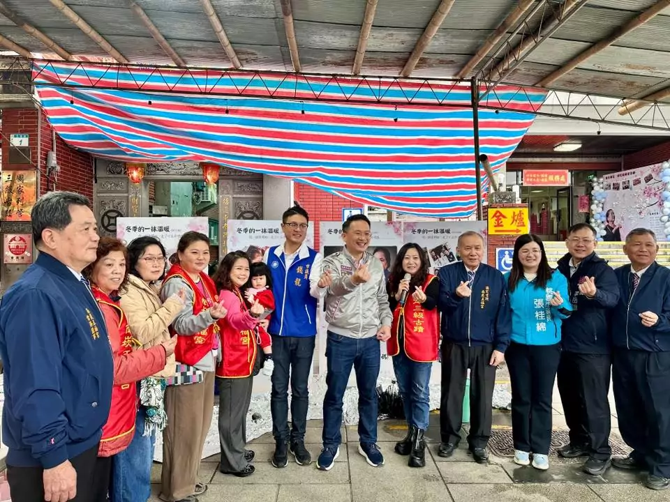 長年帶領膳食義工溫暖人心 蘇俊賓親繪圖致敬南崁五福宮「周媽」 642900448 1536768138246001 3028237336642409421 n