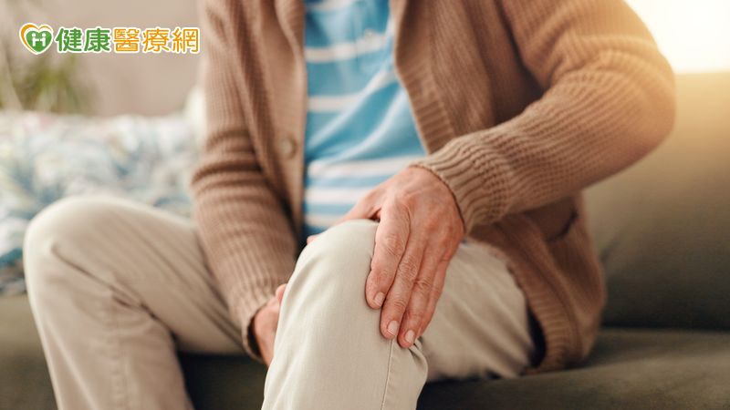 早上關節僵硬超「這時數」要警惕!類風濕性關節炎與一般發炎如何區分?