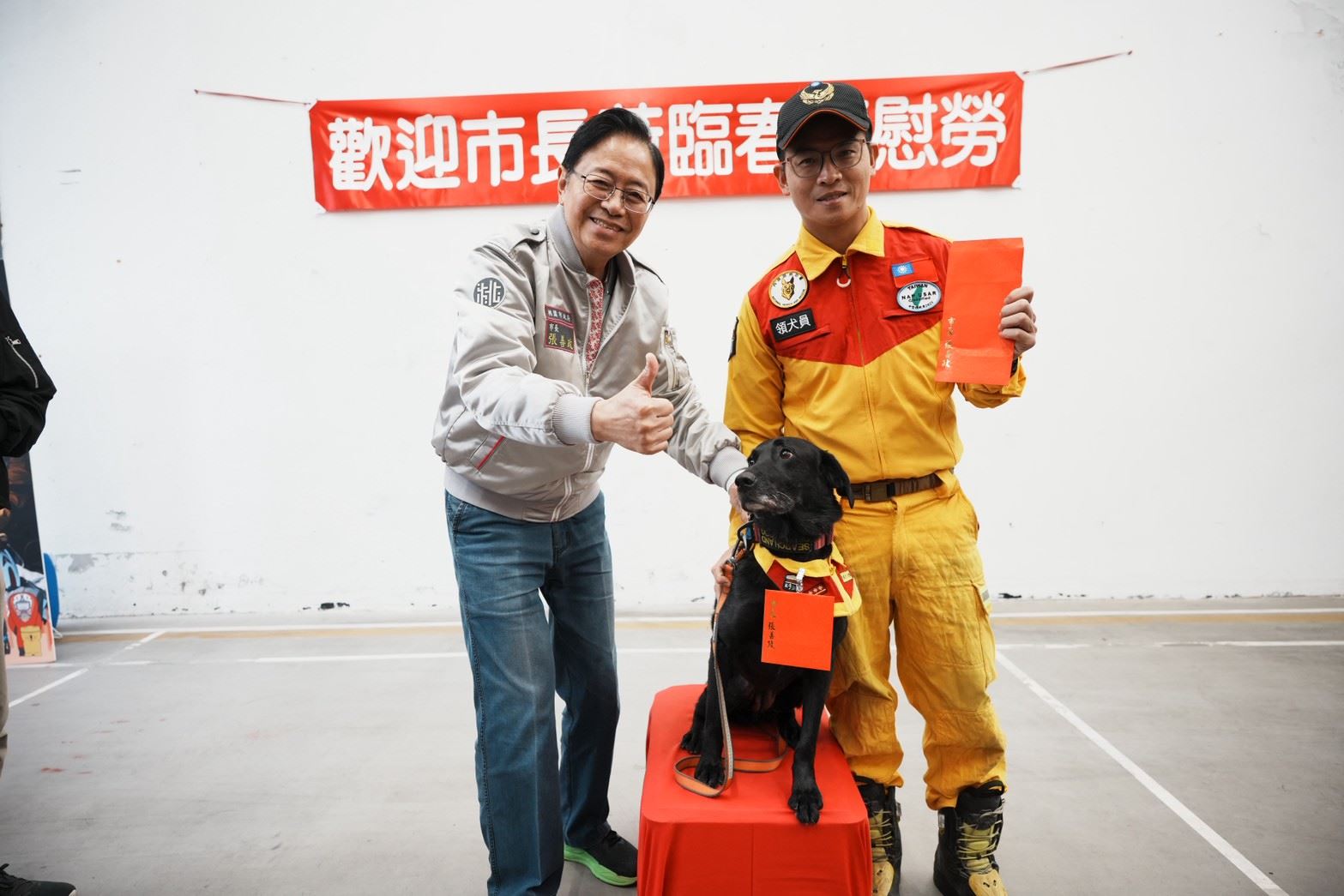 桃市前五大救護熱區!內壢消防分隊春節堅守崗位 張善政致贈慰勞金 720d9dfa 756f 4be8 b7b7 0bbd92e0fb1b