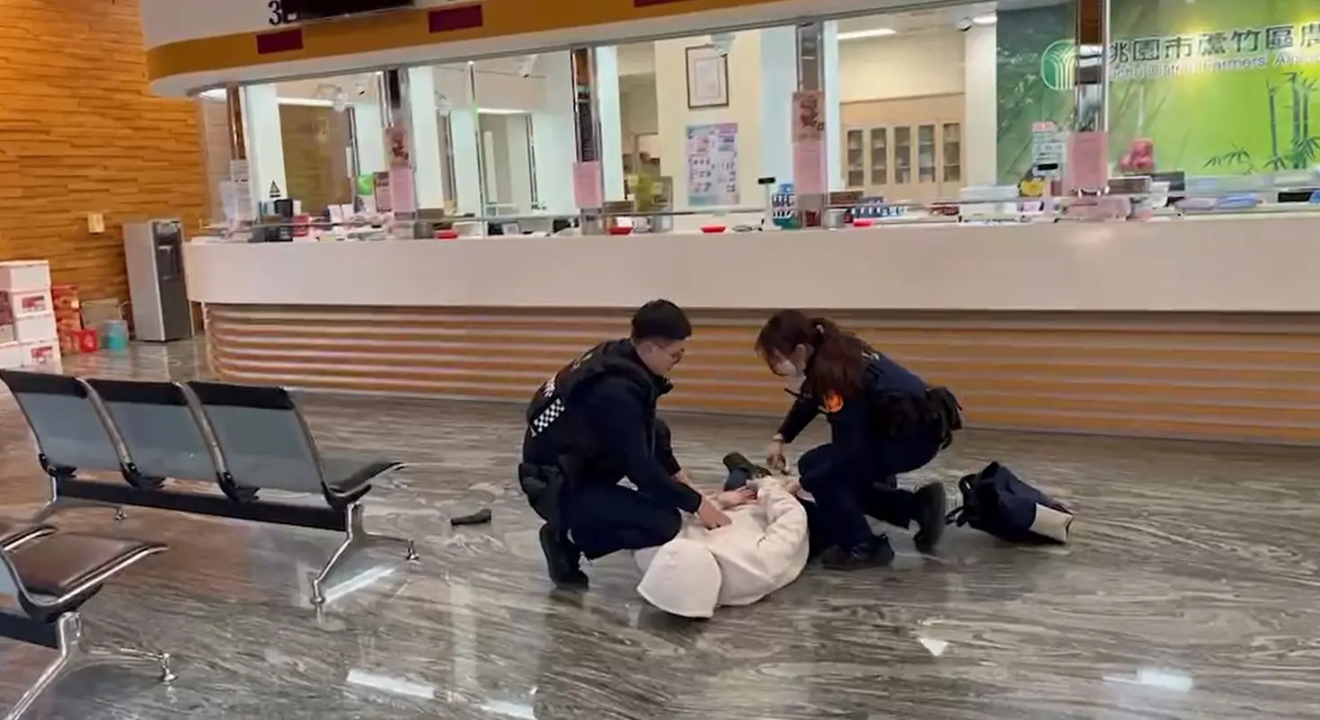 蘆竹警模擬歹徒行搶農會 強化金融機構緊急應變能力 766747