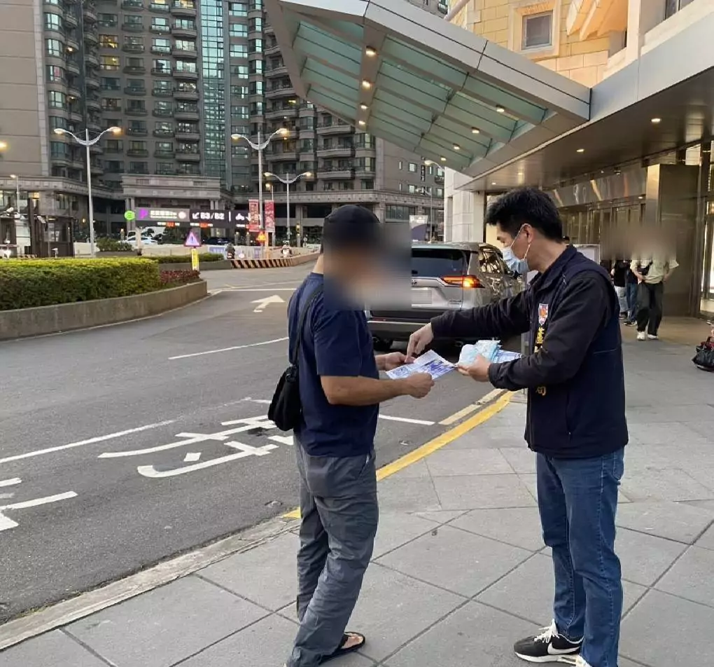 台茂情人節上演無人機秀 蘆竹警多語宣導防外籍移工誤觸法 769530