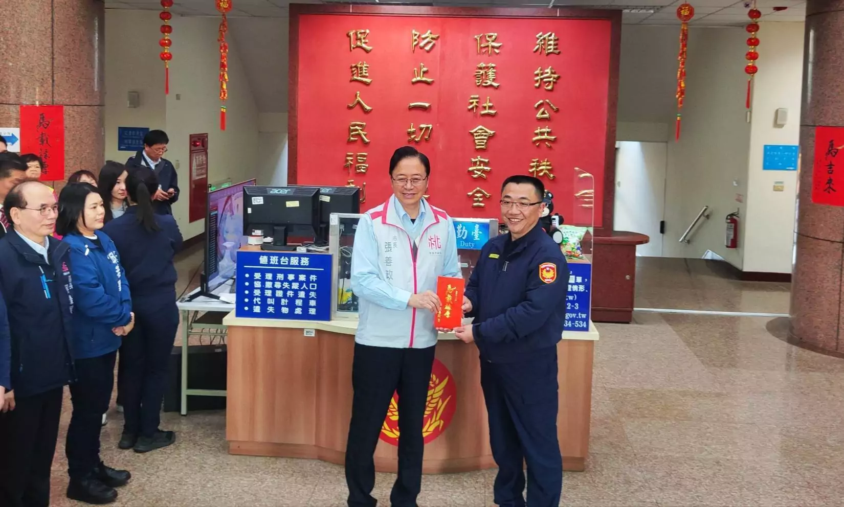 張善政八德分局慰勤 感謝員警辛勤付出 940771 0