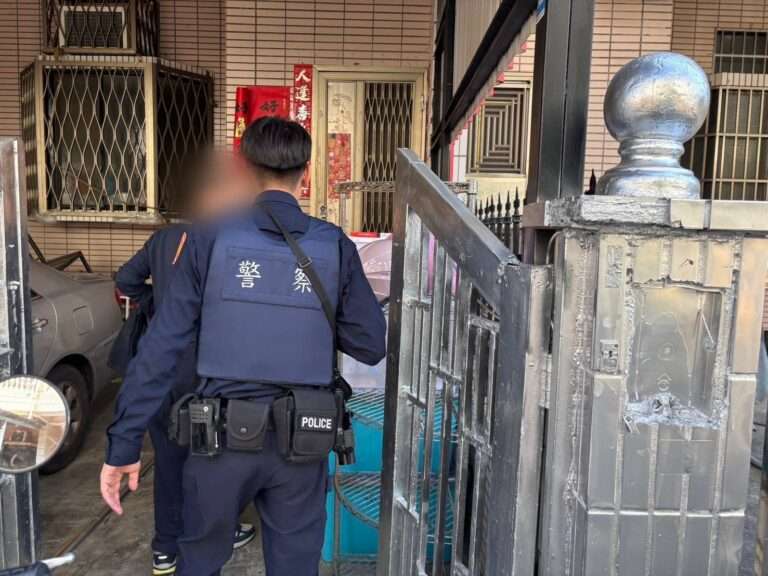 八德失智翁外出散步迷途 警靠「超強記憶力」助他團圓