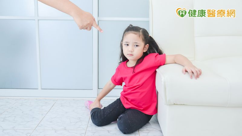 學會不哭鬧也需要「安全感」!心理師授家長5招教孩子掌控情緒