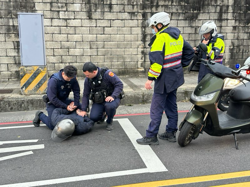 E21AD1FC A839 477F BB18 BFCD434F6806