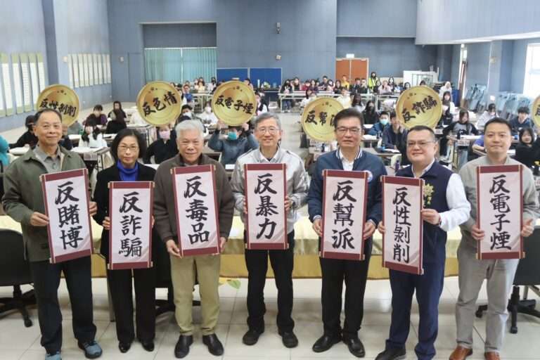 桃警書法比賽吸引逾百名學子參加 充實寒假生活