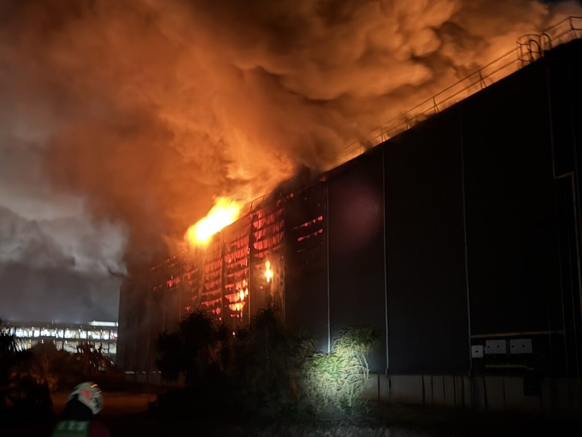 大園鐵皮屋陷火海 桃消出動近百人灌救幸無人傷亡 S 38985873 0