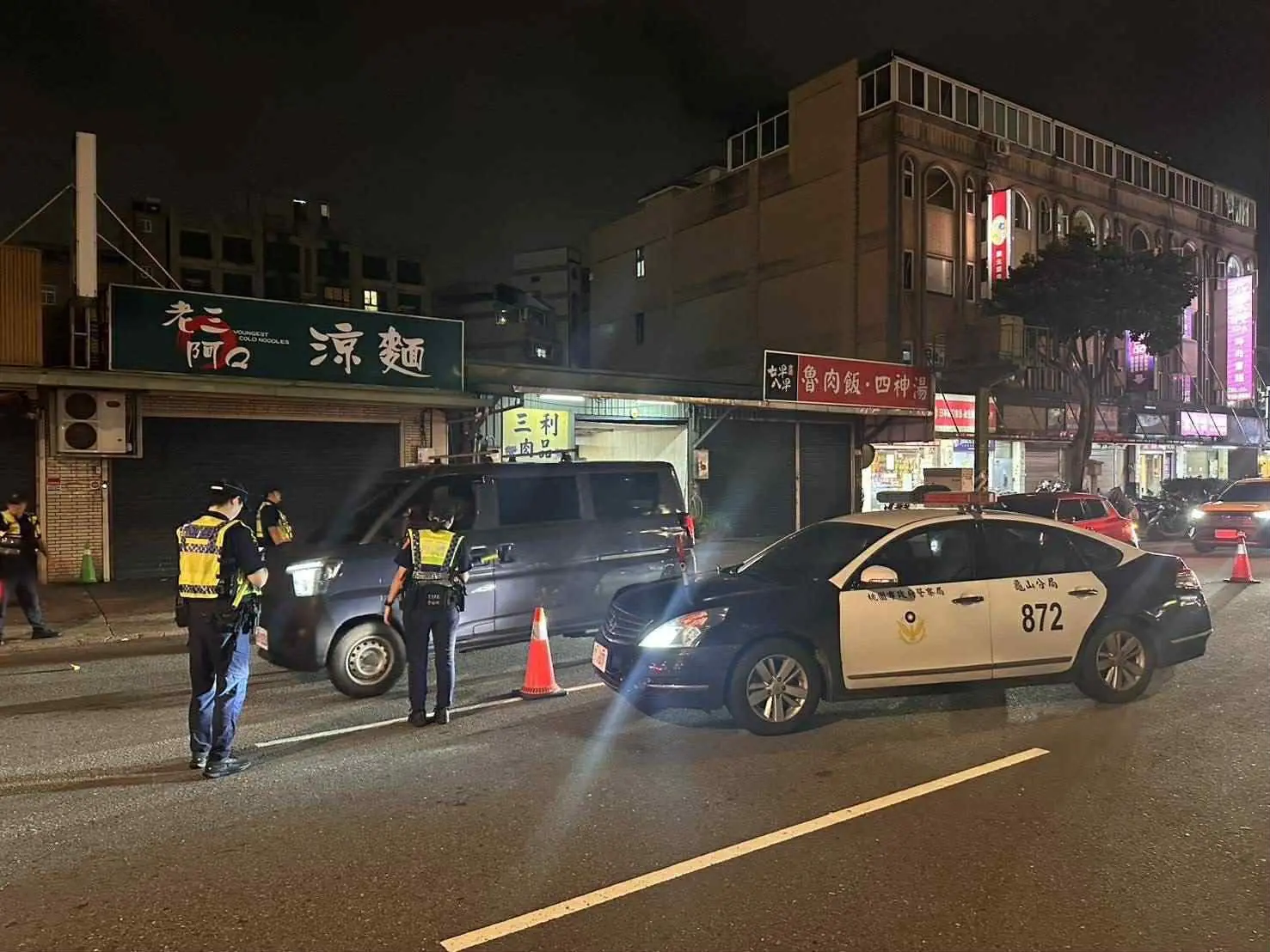 荷包大失血!無照駕駛新法上路 桃園首日狂抓43件扣車吊牌 荷包大失血!無照駕駛新法上路 桃園首日狂抓43件扣車吊牌