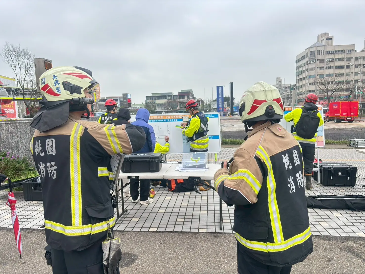 大園消防分隊、旅宿業者攜手舉辦演練 強化火警應變能力 大園消防分隊、旅宿業者攜手舉辦演練 強化火警應變能力