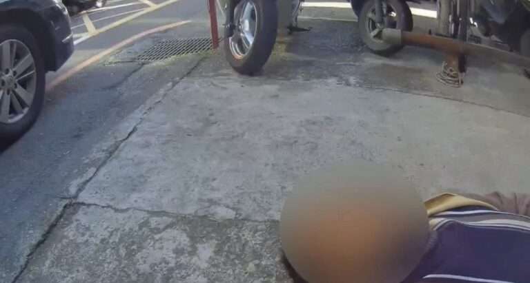 【有片】桃園男子疑吸膠路倒 警到場卻「帶不走」關鍵原因曝