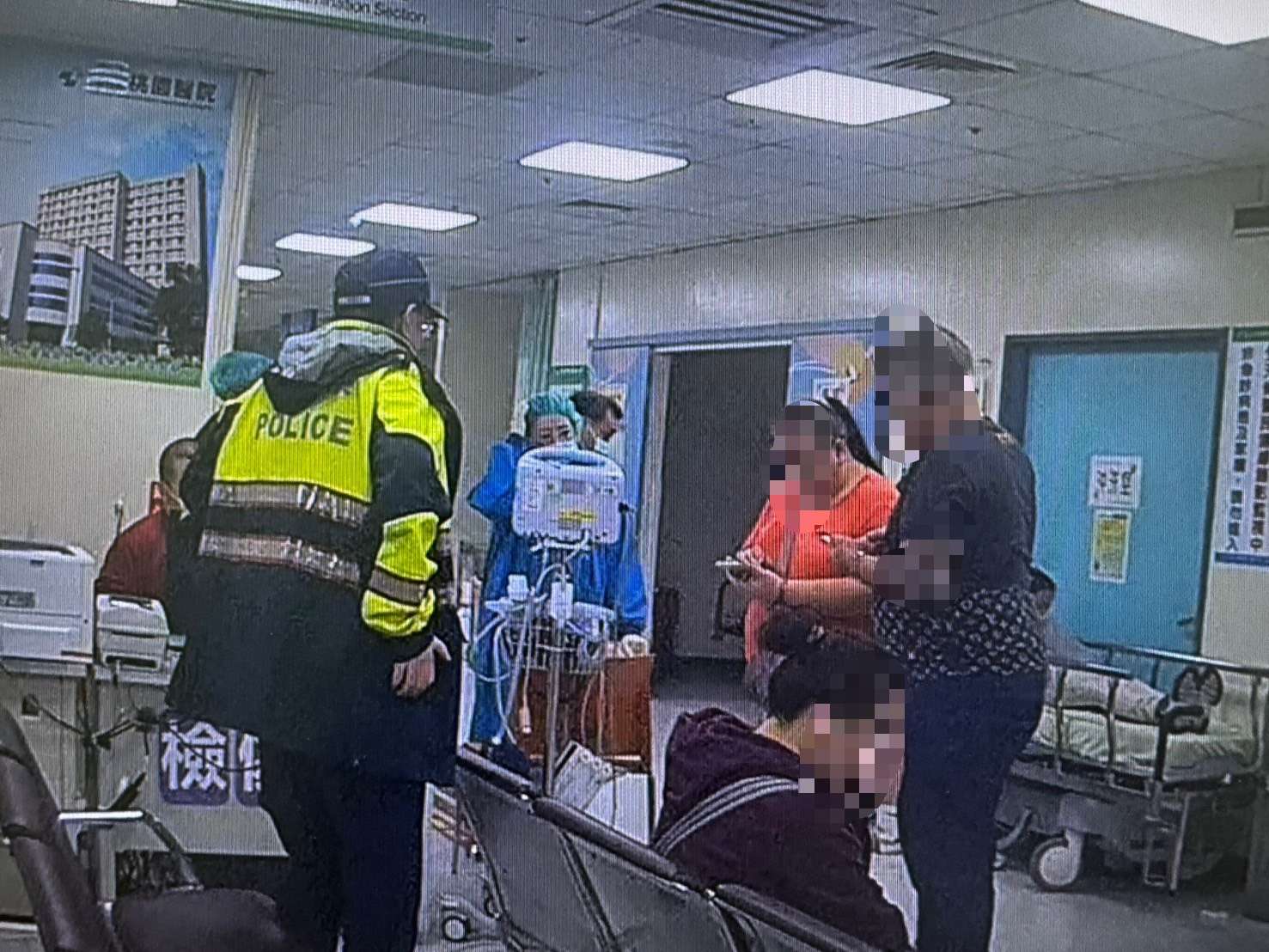 女童春節返鄉誤喝清潔劑狂吐 楊梅警鳴笛開道6分鐘神速助送醫