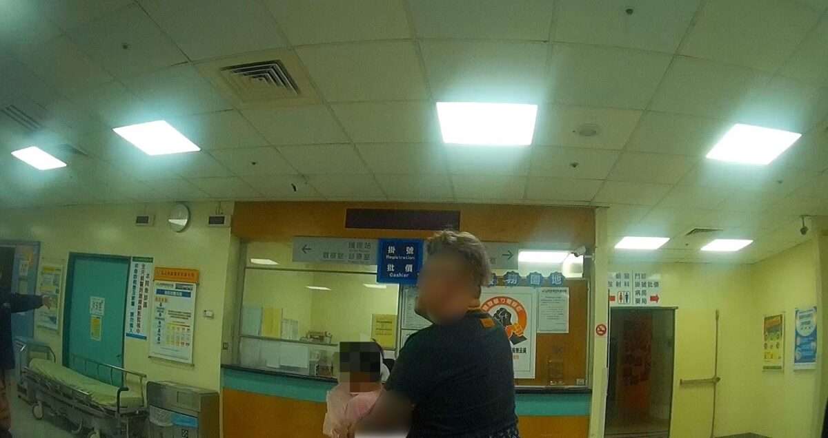 女童春節返鄉誤喝清潔劑狂吐 楊梅警鳴笛開道6分鐘神速助送醫 S 80805974 0