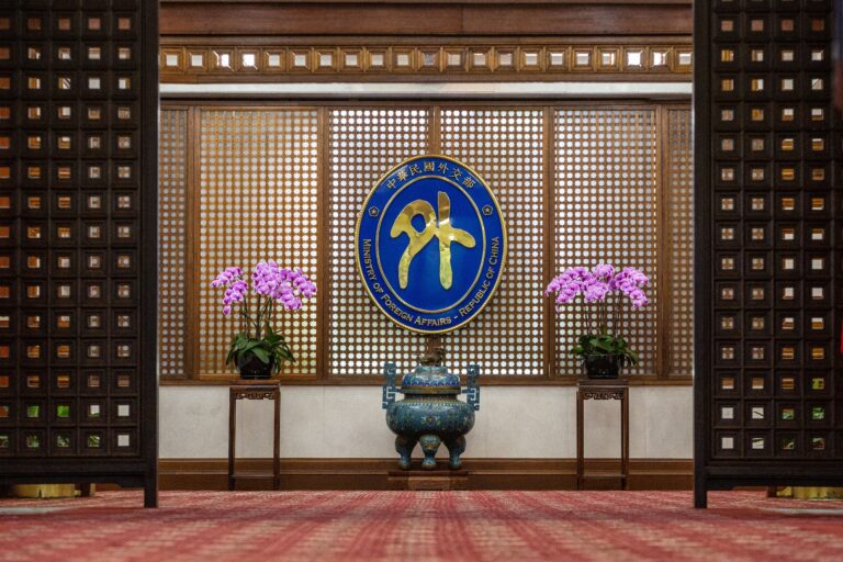 濫用免簽入境泰韓轉投詐騙園區　外交部示警恐害台灣護照貶值