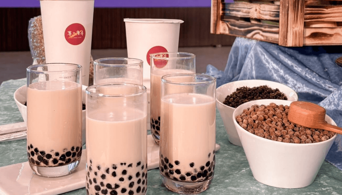 簡體文宣惹議!茶魔分店喊法律沒限制:為了流暢美感 總公司救火