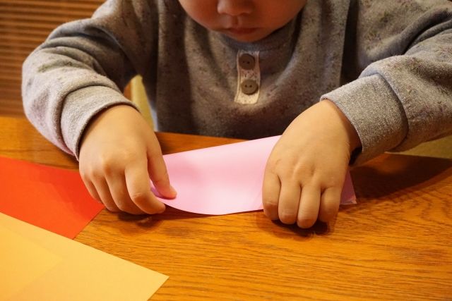 托育噩夢!女員工為偷懶竟餵幼童瀉藥 家長心碎痛訴「難以接受」