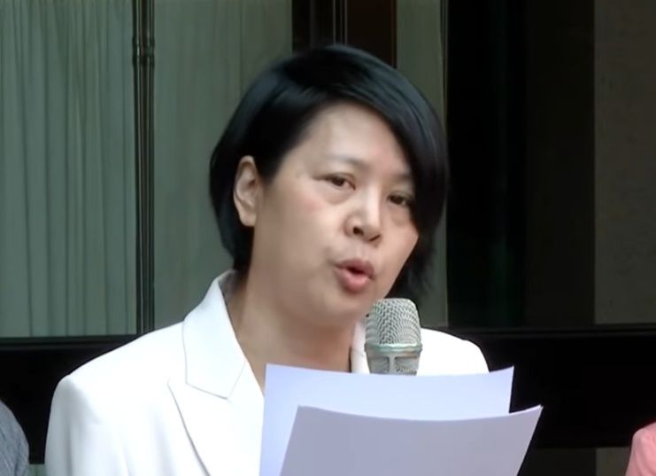 27年前已除籍!李貞秀哽咽「陸配不是外國人」 授權陸委會代辦放棄國籍