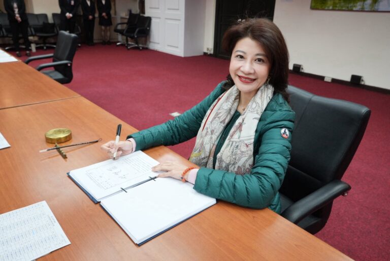 林楚茵示警中國介選大升級　籲建立「集體免疫力」守護民主