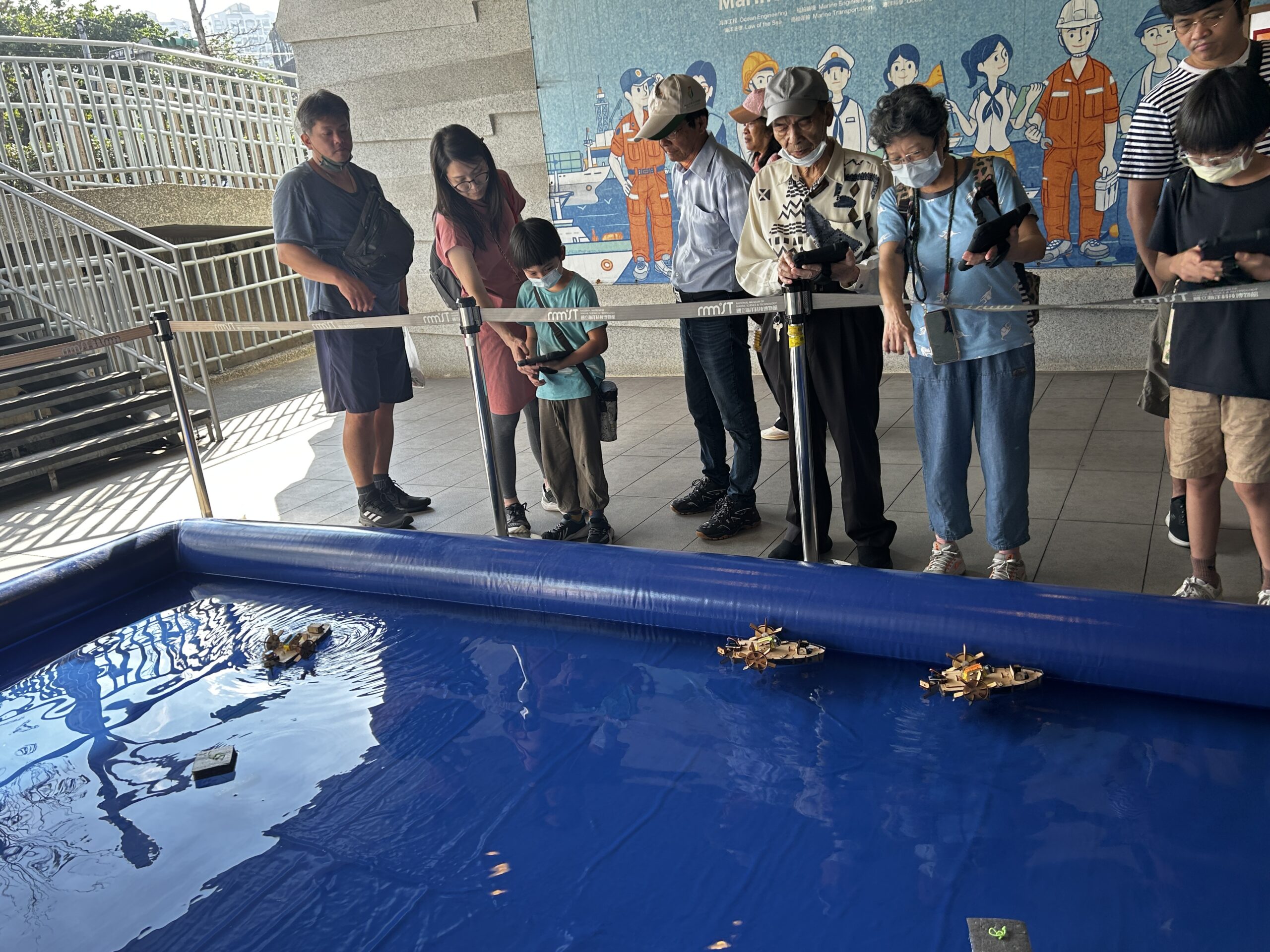 「遙控船DIY工作坊」老少都合宜 scaled