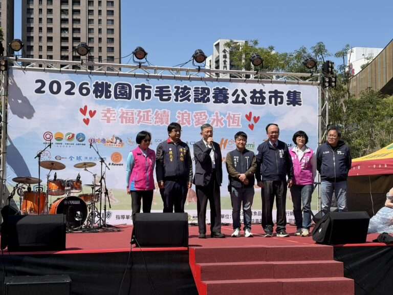 桃園毛孩認養公益市集熱鬧登場 王明鉅：也可以養「真的小孩」