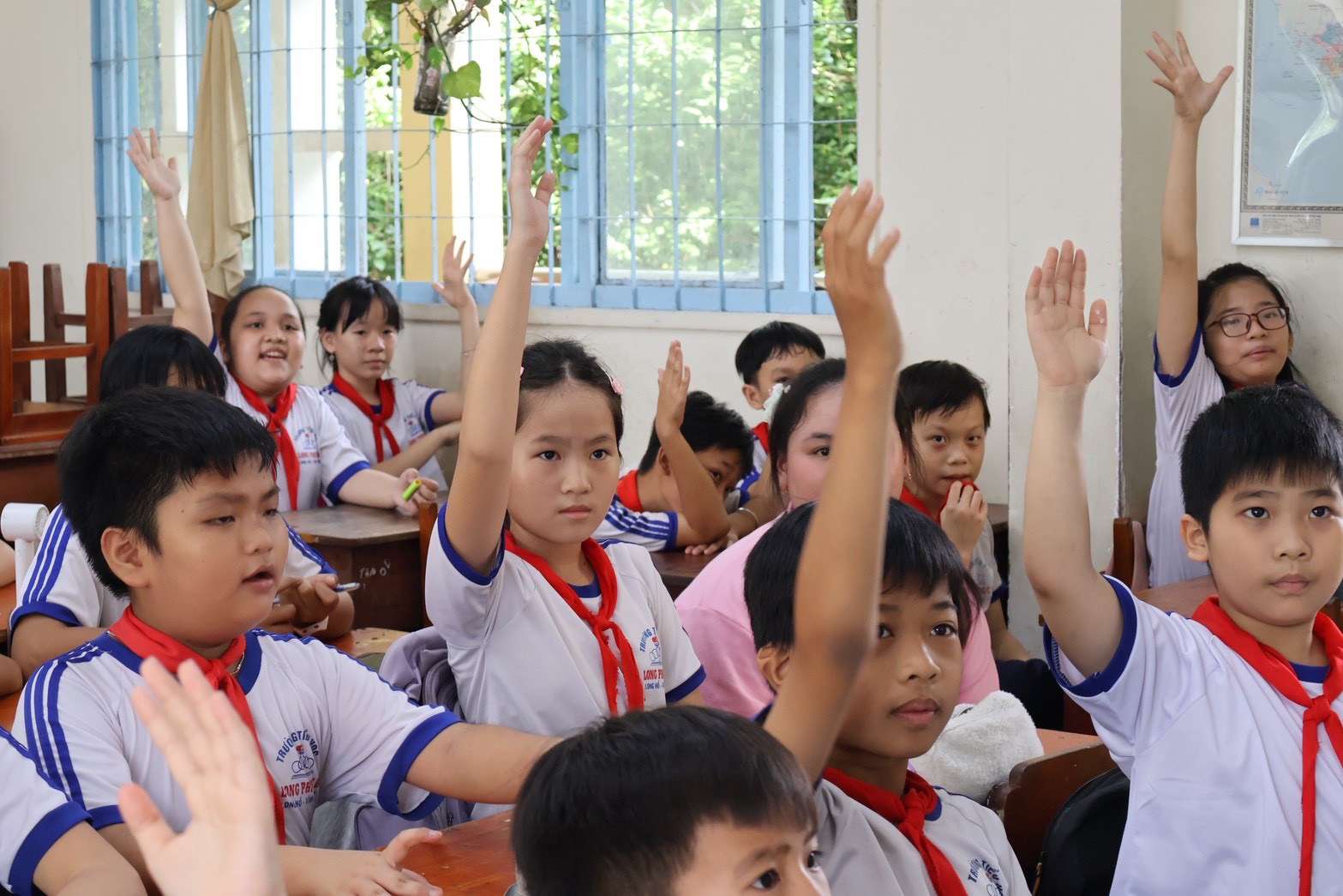 新生醫專18護理生前進越南服務 發揮專業守護異鄉孩童