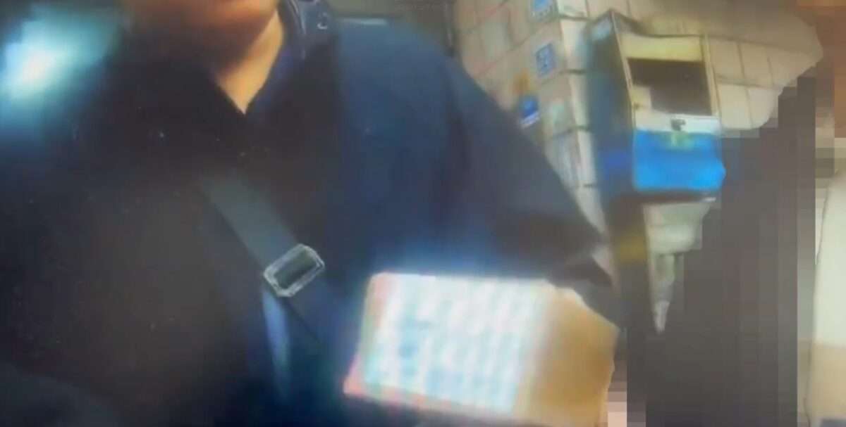 車手領「卡片包裹」遭機警店員通報 警40分鐘逮2移工阻詐 1772330402745 e1772330509474