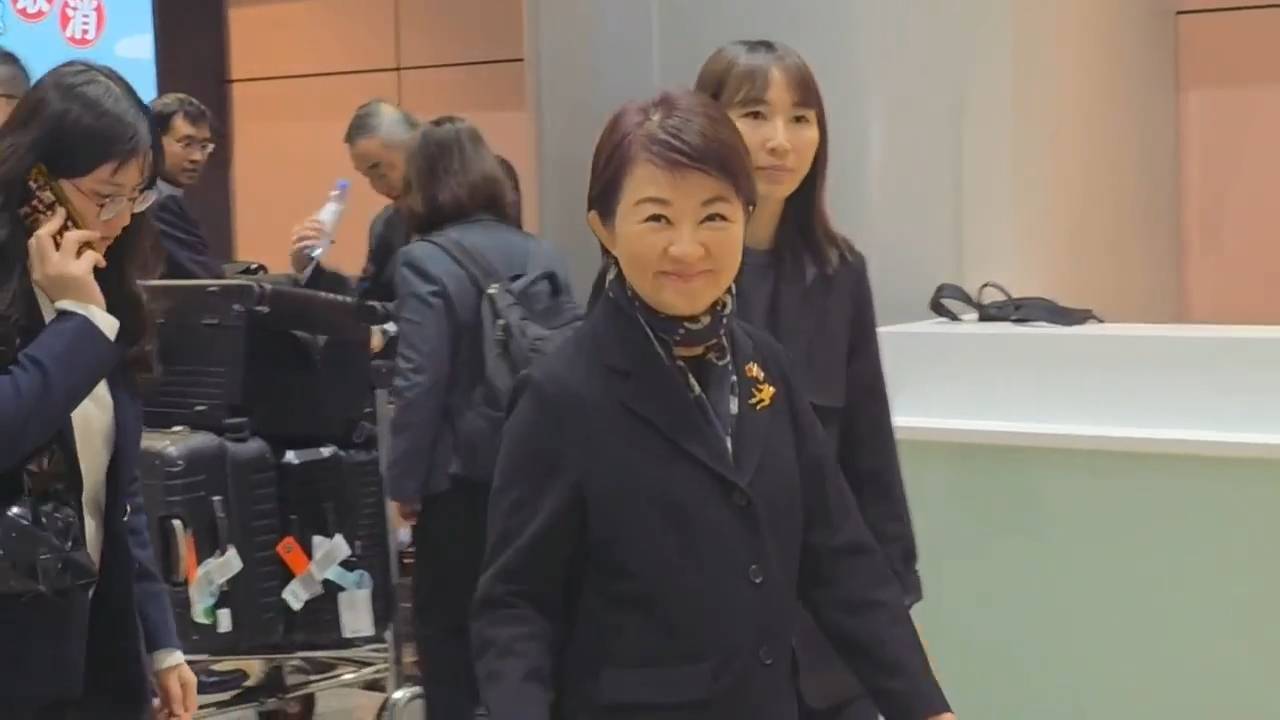 連4年出席美商謝年飯 盧秀燕盼「爭取招商引資」拚經濟 連4年出席美商謝年飯 盧秀燕盼「爭取招商引資」拚經濟