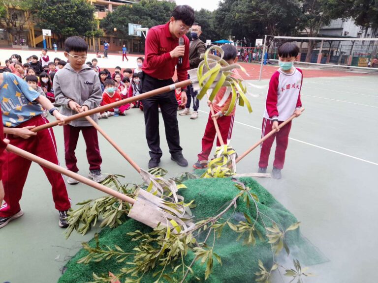 桃消大湳分隊清明前夕防災宣導 扎根學童掃墓防火觀念