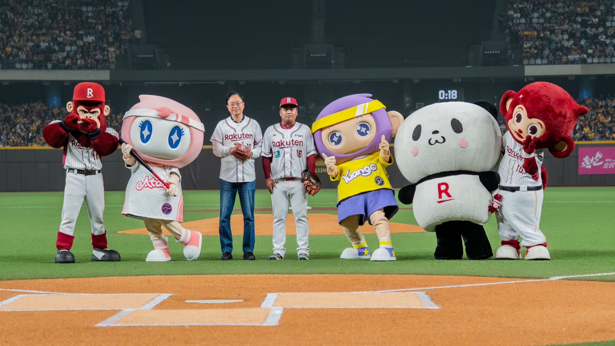 張善政為中職開幕戰開球 勉勵樂天桃猿延續奪冠氣勢