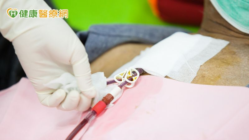 14年前就末期腎衰竭!她腎功能剩一成 「腹膜透析」助重拾日常 14年前就末期腎衰竭!她腎功能剩一成 「腹膜透析」助重拾日常