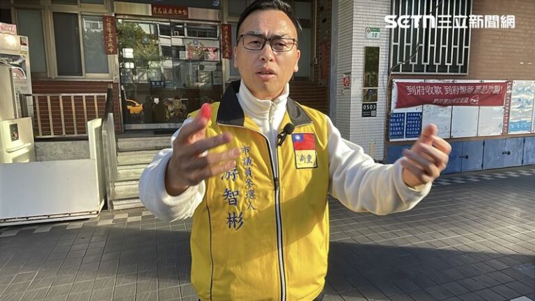 游智彬赴民進黨中央黨部丟雞蛋 攝影記者慘遭波及